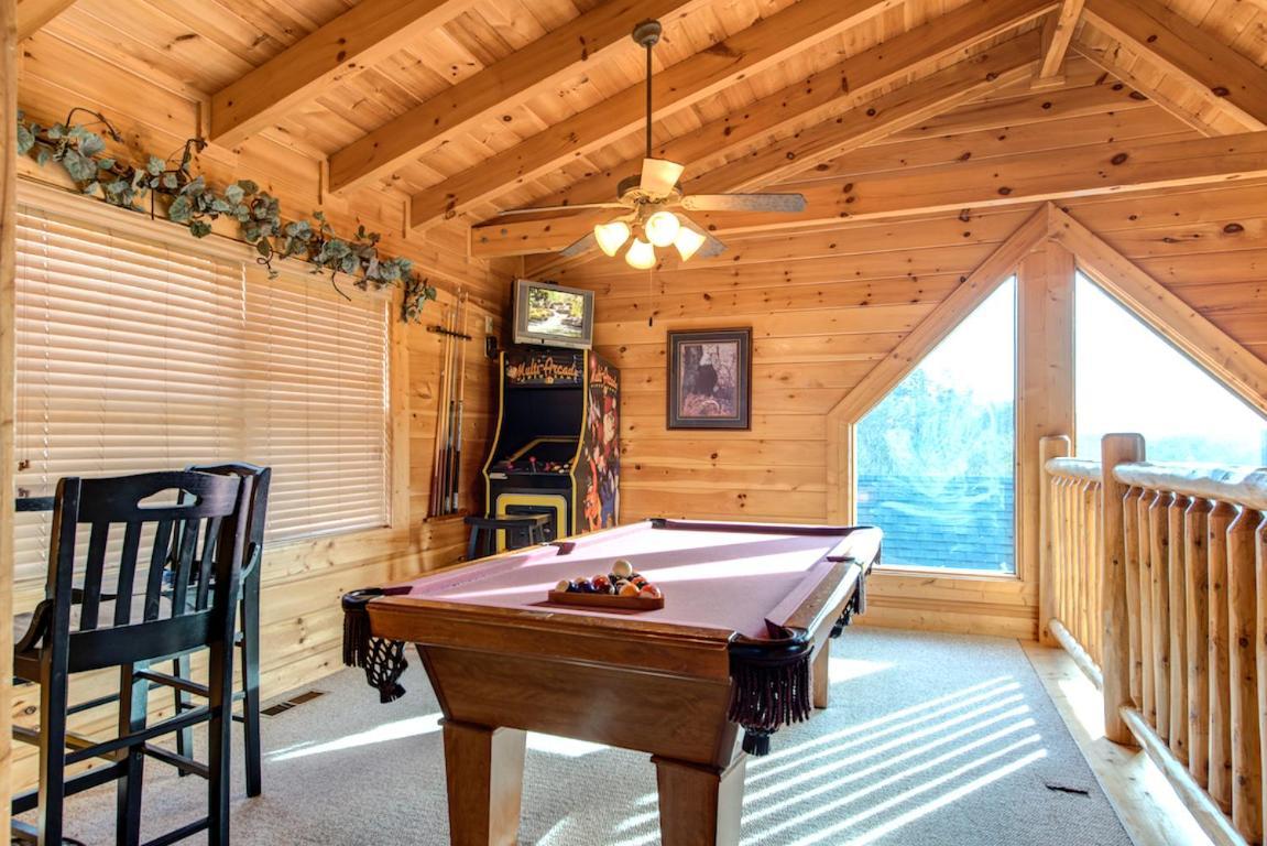 Serenity Peak Villa Pigeon Forge Exterior photo