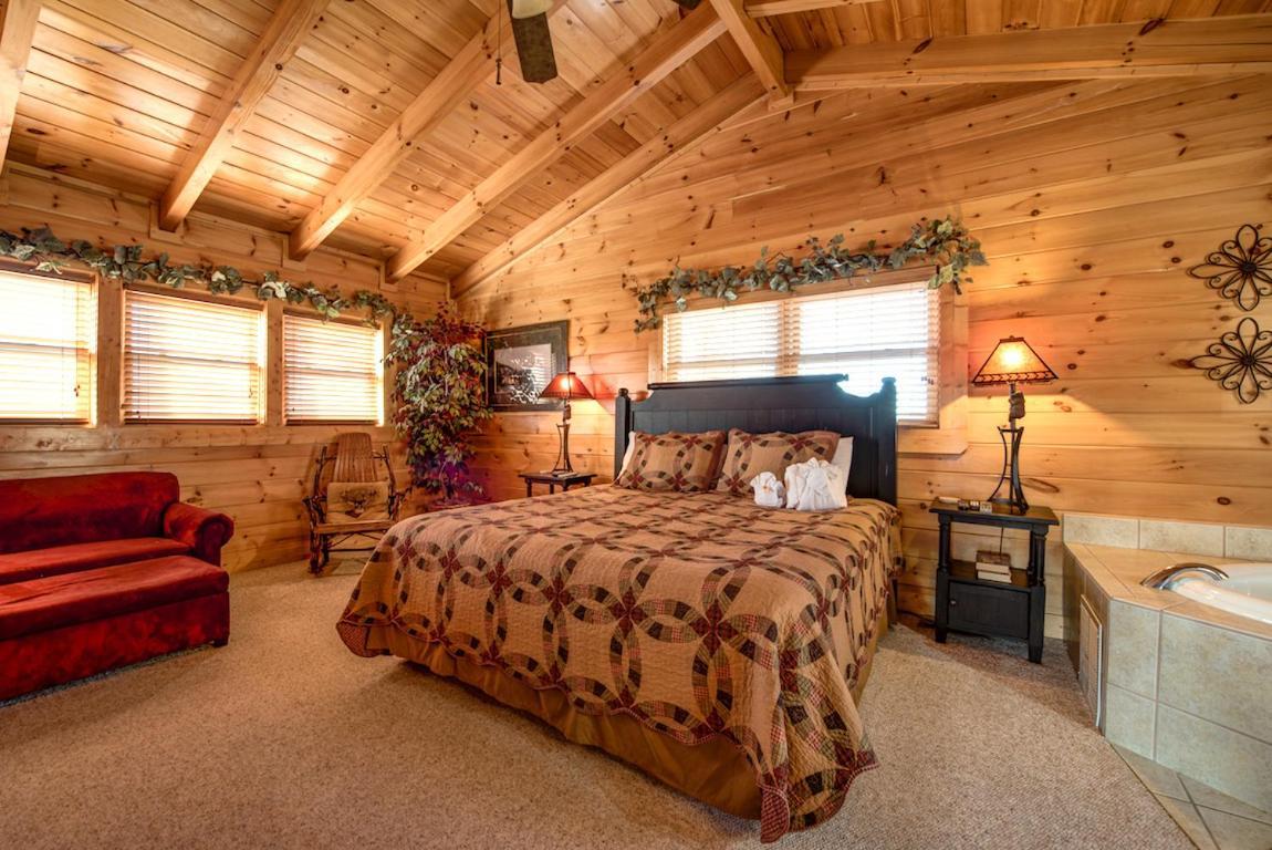 Serenity Peak Villa Pigeon Forge Exterior photo