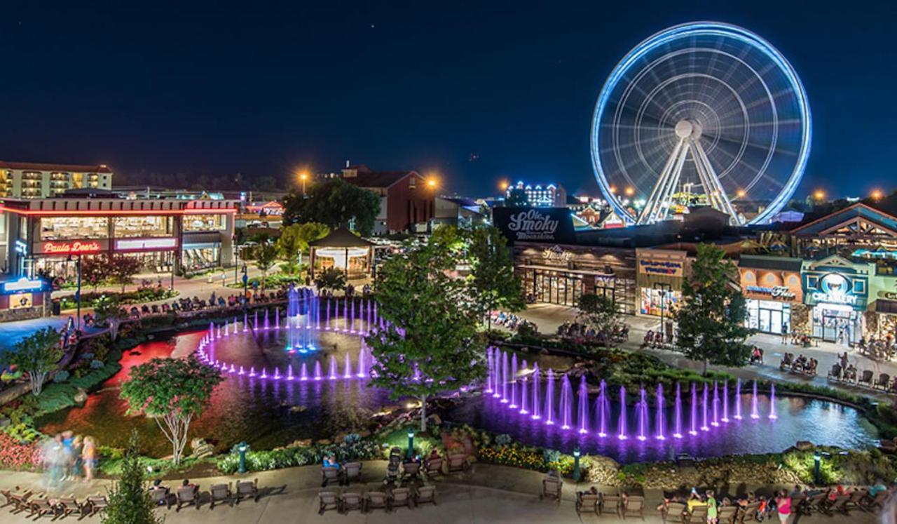 Serenity Peak Villa Pigeon Forge Exterior photo