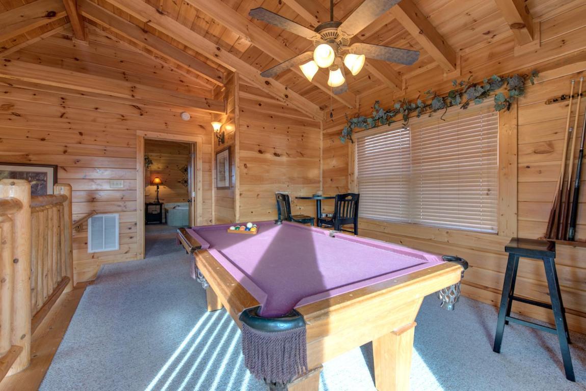 Serenity Peak Villa Pigeon Forge Exterior photo